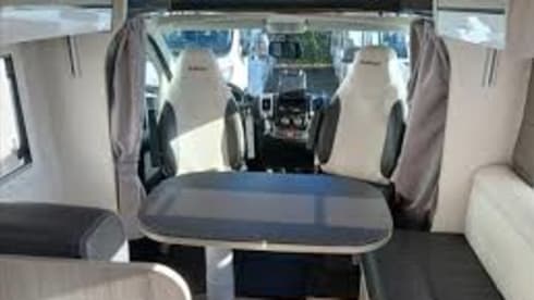 4p Challenger semi-integrated uit 2017
