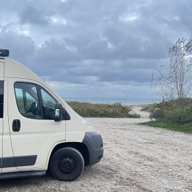 2p Peugeot bus from 2011