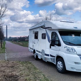 Vakantiehuisje op wielen – Neat 4p camper McLouis