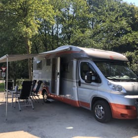 IXEO – 4p Bürstner semi-integrated from 2009