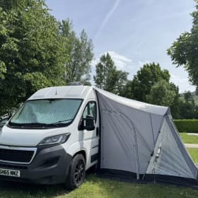 Panda – 2 berth Peugeot bus from 2015