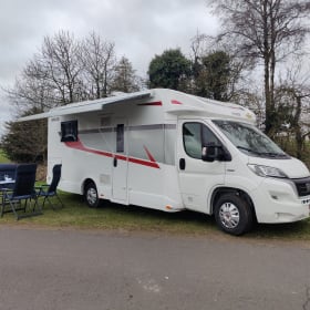  Gemütlicher (Familien-)Camper teilintegriert – 4 Personen (neu 2023) 