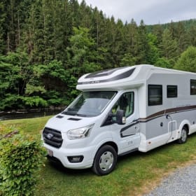 SUPER PROMOZIONE dal 16/8 McLouis 2025 Avantgarde Queensbed