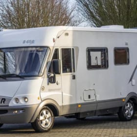 6p Hymer integrated uit 2005