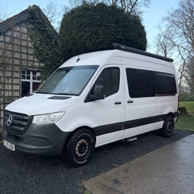 Camper Mercedes-Benz a 3 posti letto del 2020