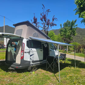 The Fugget – Zuverlässiger Ford Nugget, kompakt, komfortabel, komplett