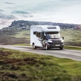 Autotrail F60 – Camper – 4 slaapplaatsen – Reizen 4