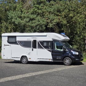 Bennie – Neuer und geräumiger Camper für Familie oder Paar