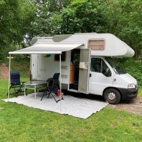 4p Knaus Traveler with 6 belts