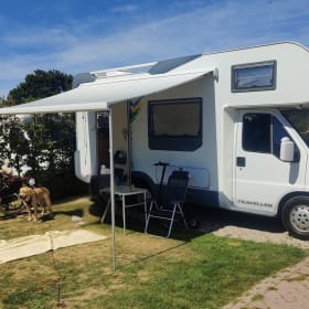 🚐 Fiat 230 Alkoof Camper – Vrijheid op wielen 