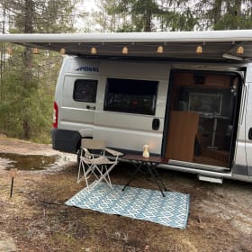 Nimbus 2009 – Camping-car Pössl 3 places de 2009