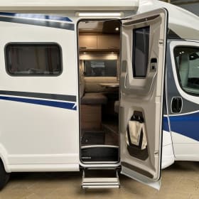 Sinne – Automatic, Luxury KNAUS Live TI 650MEG "new" Automatic 140 HP very economical 