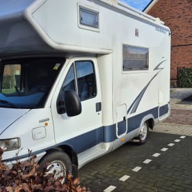 4p Fiat alcove uit 2001