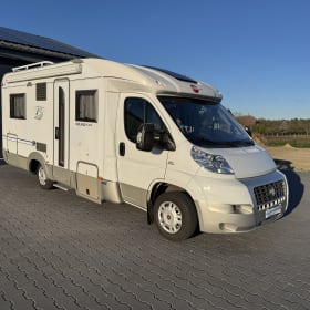 Nice Bürstner camper for 2 people