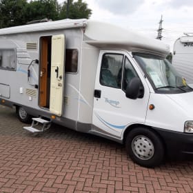 4p Hymer semi-integrated from 2004