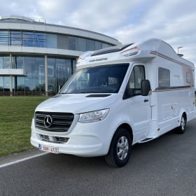 Weinsberg CaraSuite 640 MEG MB AUTOMATIK