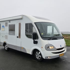 Luna – 2-4p Knaus Sun Liner Integral