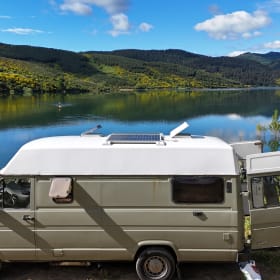 Jacky – Hippe & compleet uitgeruste camperbus !