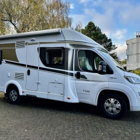 5 – Ruime en luxe 4-persoons camper met veel beweegruimte!