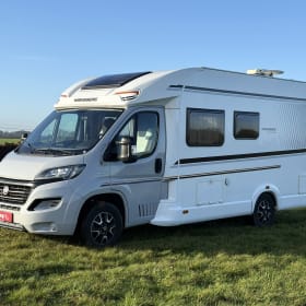 Luxe Weinsberg camper voor 4p