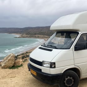 Betty de Bus – 4p Volkswagen campervan uit 1996