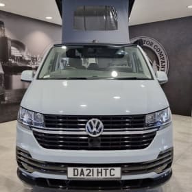 SILVERFOX – 4-persoons Volkswagen campervan uit 2021