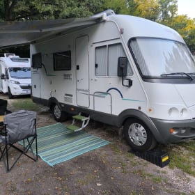 4p Hymer integrated from 1999