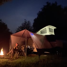 Mammoet – 4p Volkswagen campervan uit 2014