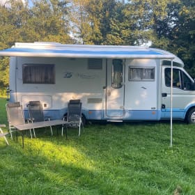 4p Bürstner semi-integrated uit 2006