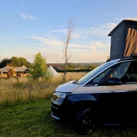 L'unic – 4p Volkswagen campervan from 2025