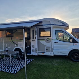 NORDIC 720 – mobil-home pouvant accueillir jusqu'à 4 à 6 personnes tout confort (5 places)