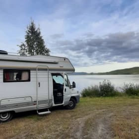 Cozy spacious family camper (5p)