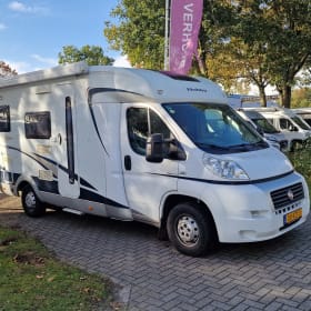 C14 – Hobby -Toscane met lage enkele bedden