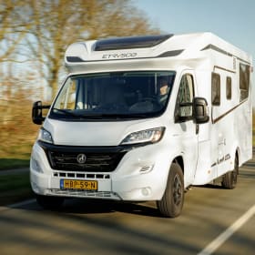 Fiat Etrusco semi-intégrée de luxe 4 places à partir de 2022