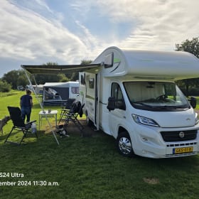 Forster A699 EB – Eura Mobil Alkoof Off-Grid familie camper 
