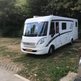 Happy Hymer family camper (automatic) for 4 people B driving license