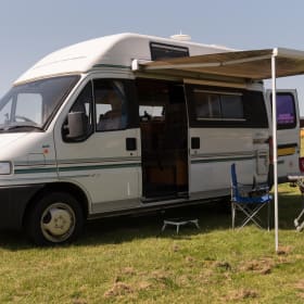 TARDIS – Lasy Daizy