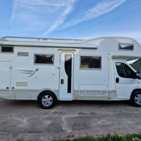 La bella vita – Luxury 6 person Arca Camper