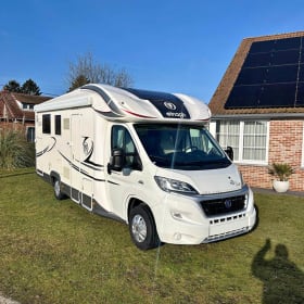 4p Elnagh semi-integrated uit 2015