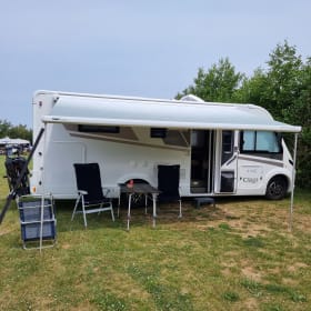 4p McLouis integrated uit 2023