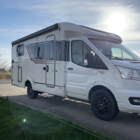 AUTOMAAT 3 persoons Ford Bürstner Lineo 2023
