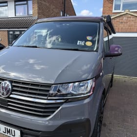 Lola – Volkswagen T6.1 - Ready for adventure on your terms