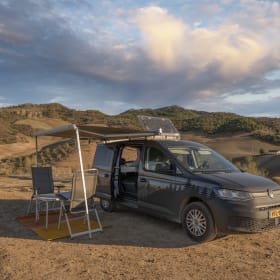 Lizzie – Economical camper van from 2024