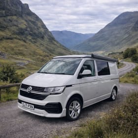 Ernie – 4 berth Volkswagen Campervan - Ernie