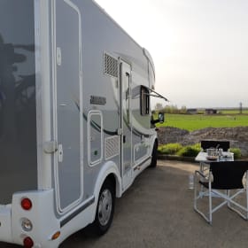 2p Chausson semi-integrated uit 2013