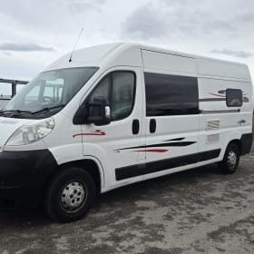 Boxer – 2 berth Peugeot Boxer campervan 