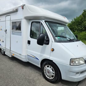 4p Fiat Burstner semi-integrated from 2004
