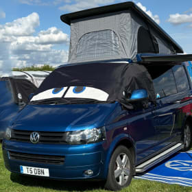 Cookie – 4 berth blue Volkswagen campervan cookie