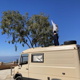 Dudo – Dudo: Mercedes 609D bus camper - Off-grid