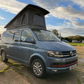 The Gecko – VW Campervan - **Insurance Included**